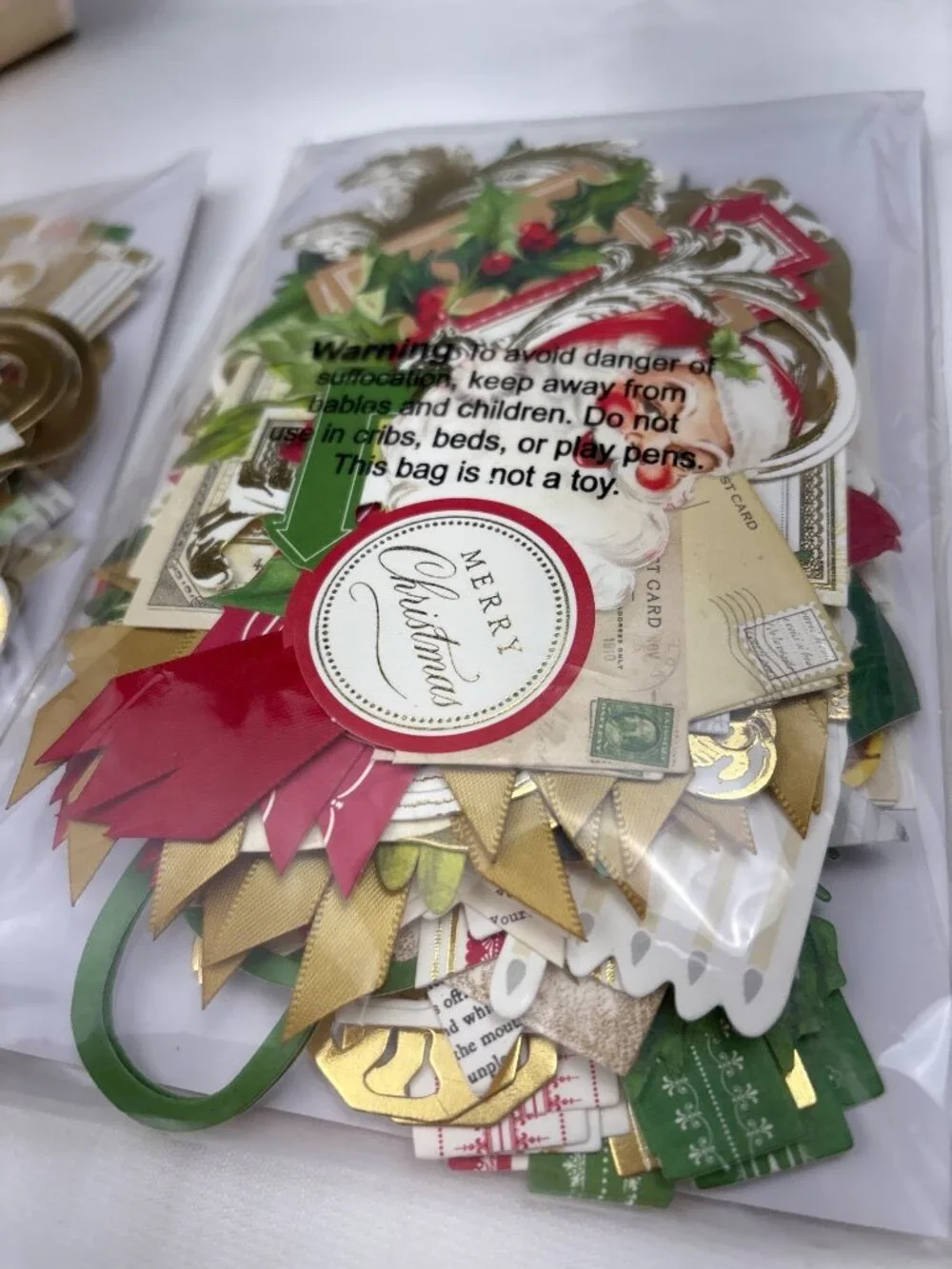 Anna Griffin Holiday Vintage Collage Card Toppers 114 Cardstock Die Cuts Festive
